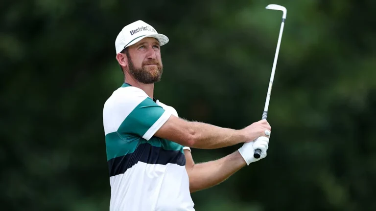 how dofota kucharski become a pro golfer